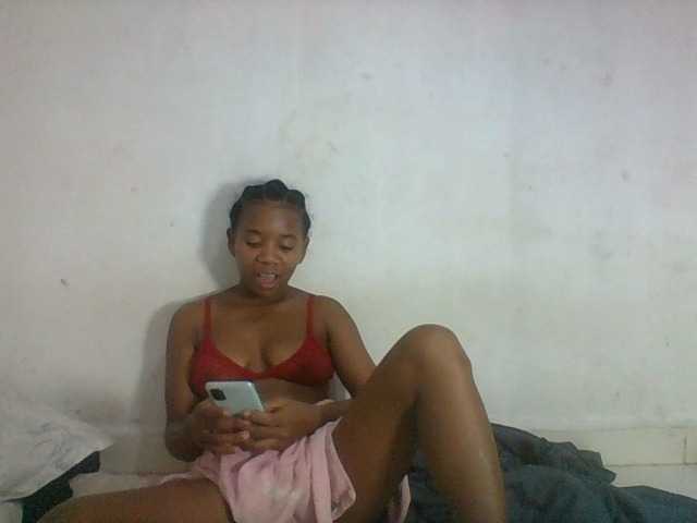 Francia1 live cam on BongaCams
