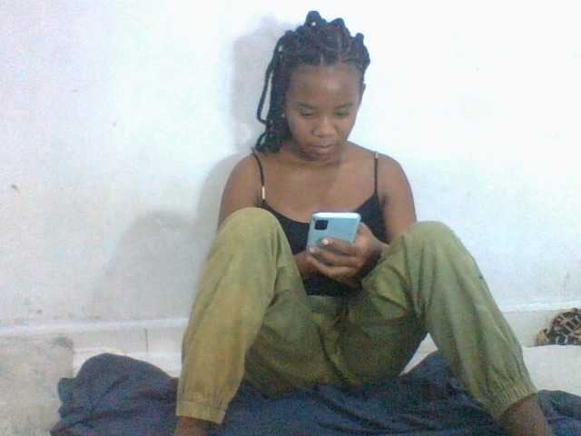 Francia1 live cam on BongaCams