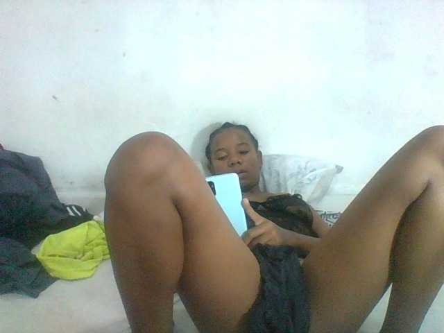 Francia1 live cam on BongaCams