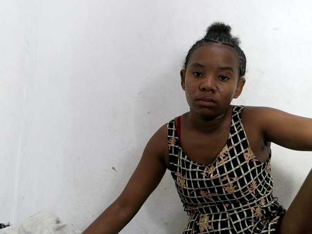 Francia1 live cam on BongaCams