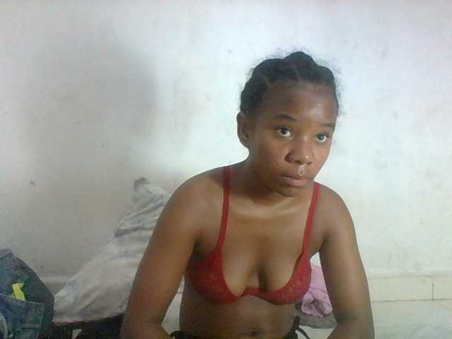 Francia1 live cam on BongaCams