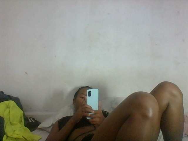 Francia1 live cam on BongaCams