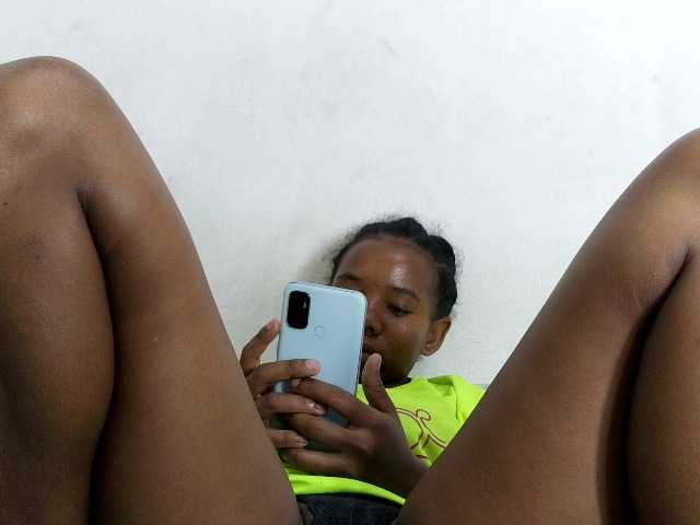 Francia1 live cam on BongaCams