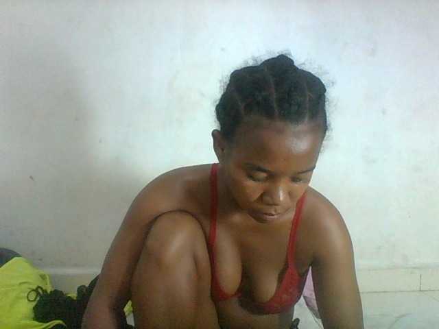 Francia1 live cam on BongaCams