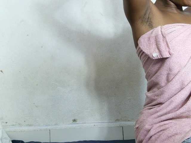 Francia1 live cam on BongaCams