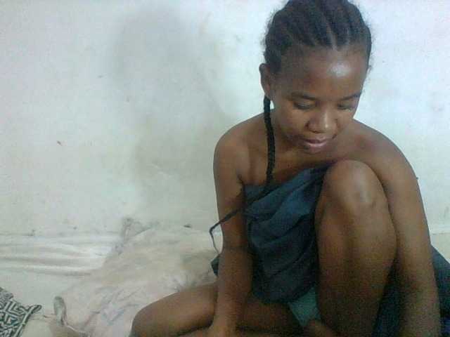 Francia1 live cam on BongaCams
