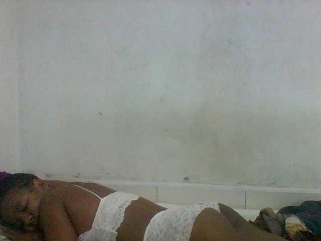 Francia1 live cam on BongaCams