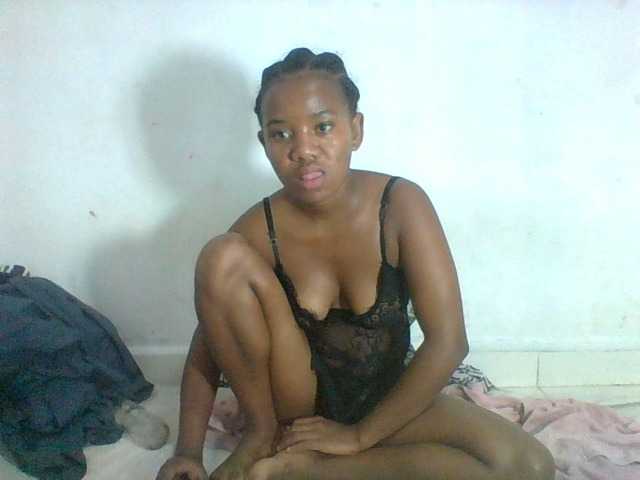 Francia1 live cam on BongaCams