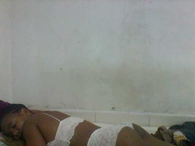 Francia1 live cam on BongaCams