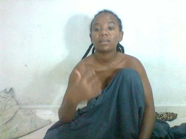 Francia1 live cam on BongaCams