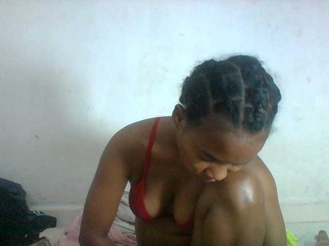 Francia1 live cam on BongaCams