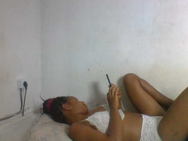 Francia1 live cam on BongaCams