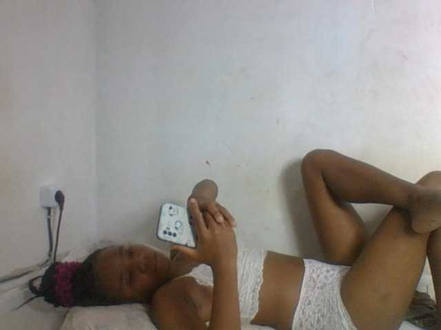 Francia1 live cam on BongaCams