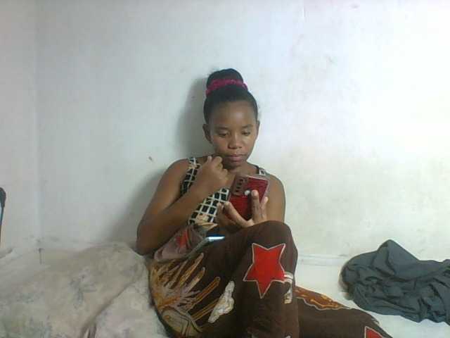 Francia1 live cam on BongaCams