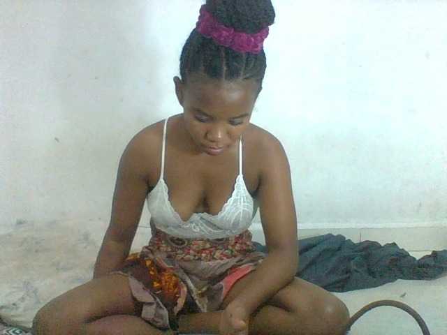 Francia1 live cam on BongaCams