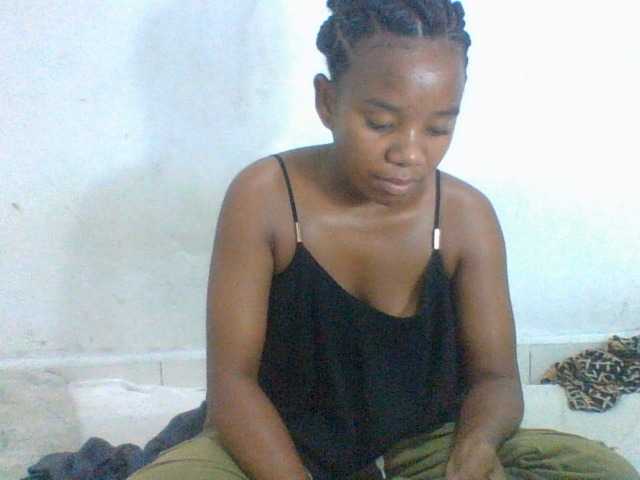 Francia1 live cam on BongaCams