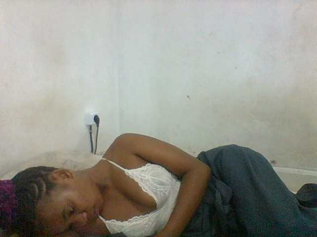 Francia1 live cam on BongaCams
