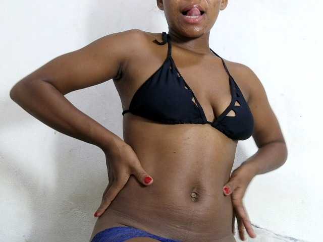 Francia1 live cam on BongaCams