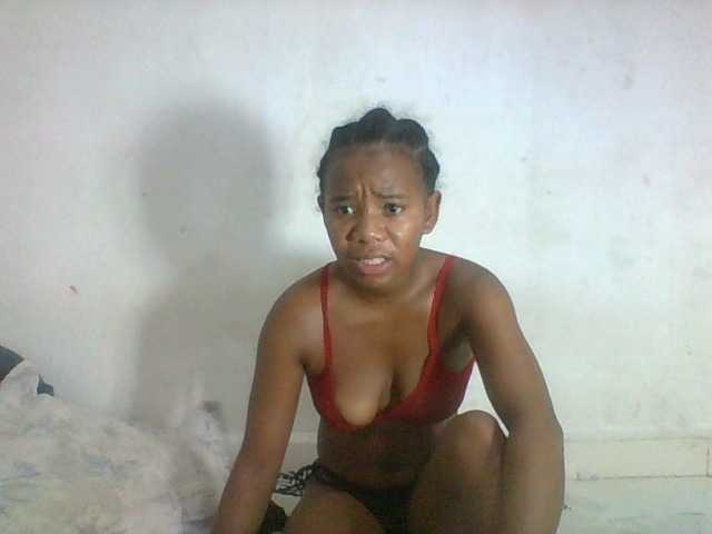 Francia1 live cam on BongaCams