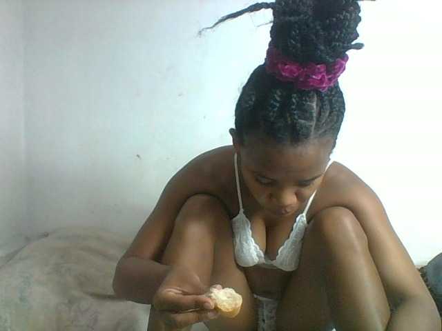 Francia1 live cam on BongaCams