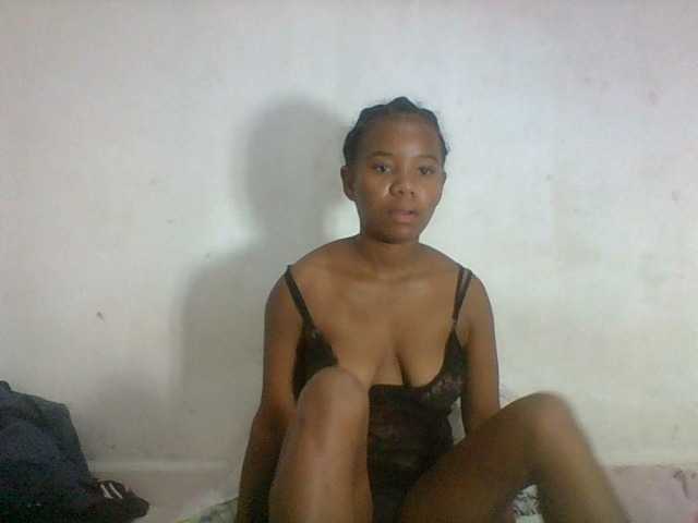 Francia1 live cam on BongaCams
