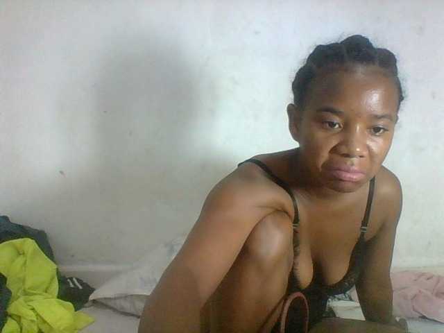Francia1 live cam on BongaCams