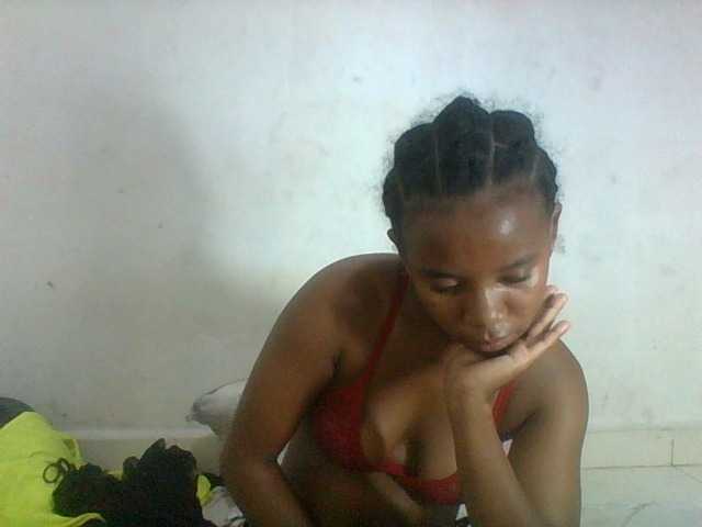 Francia1 live cam on BongaCams