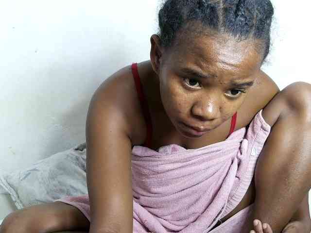 Francia1's cam show statistics and live stream