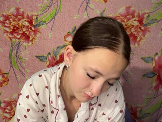 BrandeeOleson live cam on BongaCams