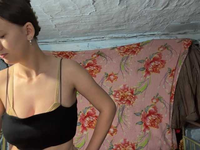 BrandeeOleson live webcam show