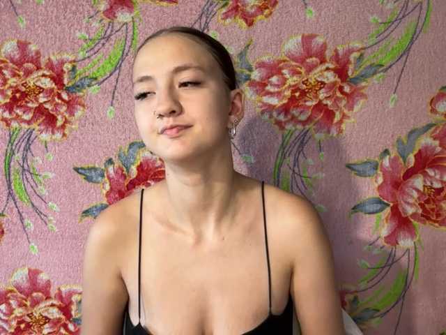 BrandeeOleson live cam on BongaCams