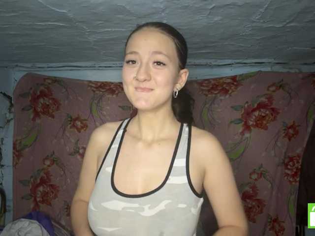 BrandeeOleson live cam on BongaCams