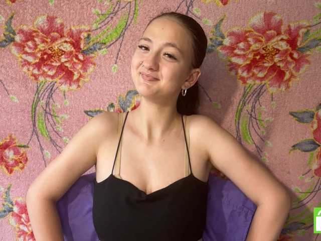 BrandeeOleson live cam on BongaCams
