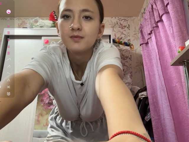 BrandeeOleson live cam on BongaCams