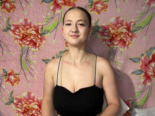 BrandeeOleson live webcam show