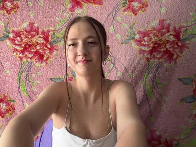 BrandeeOleson live webcam show