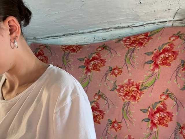 BrandeeOleson live cam on BongaCams