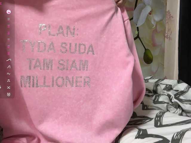 BrandeeOleson live cam on BongaCams
