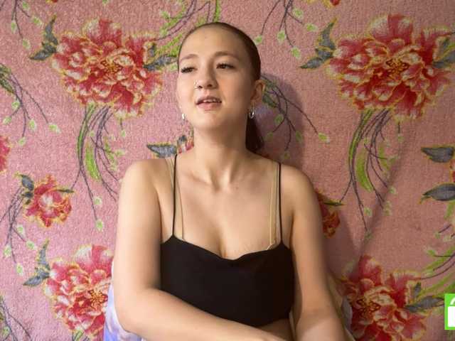 BrandeeOleson live cam on BongaCams