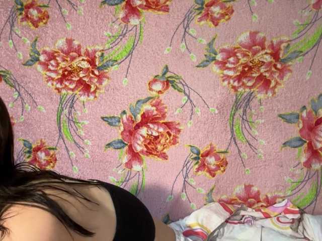BrandeeOleson live cam on BongaCams