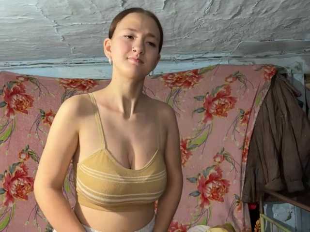 BrandeeOleson live webcam show