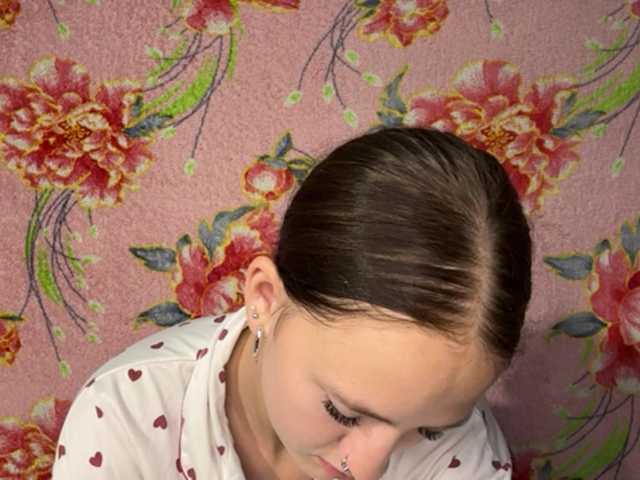 BrandeeOleson live webcam show