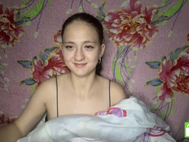 BrandeeOleson live cam on BongaCams
