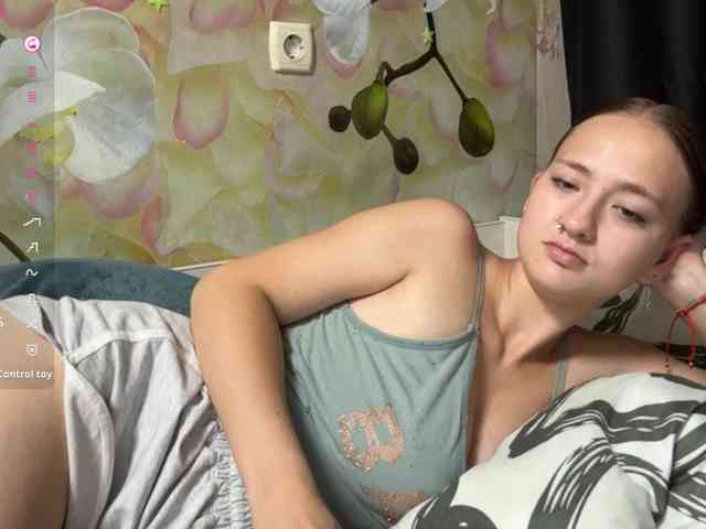 BrandeeOleson webcam