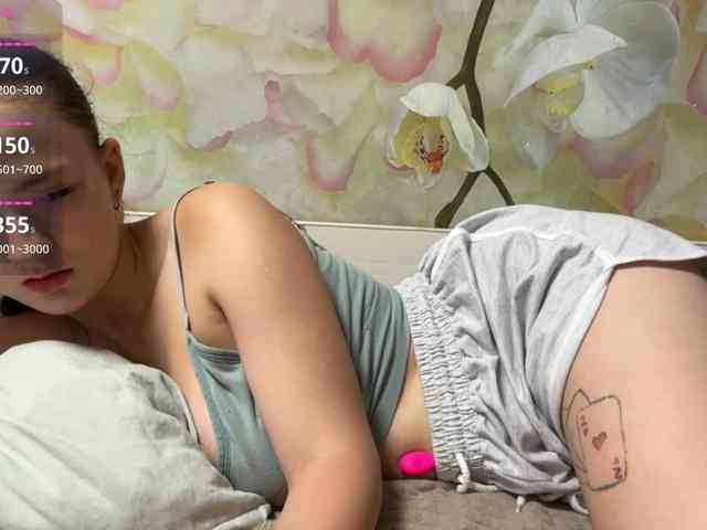 BrandeeOleson webcam
