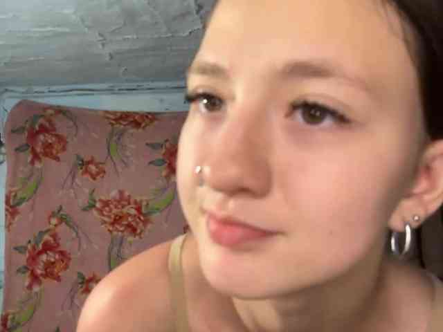 BrandeeOleson webcam