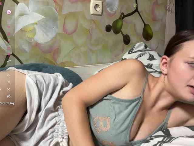 BrandeeOleson Live Webcam on BongaCams