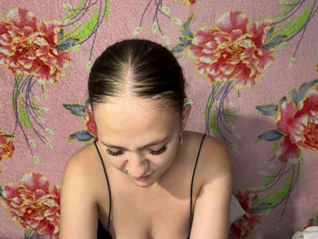 BrandeeOleson webcam