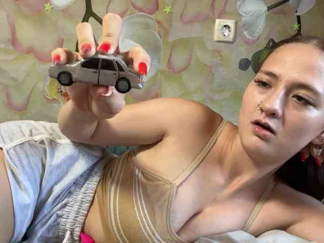 BrandeeOleson webcam