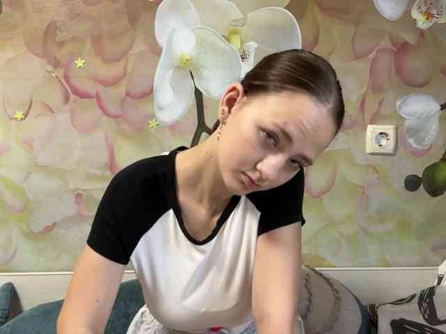 BrandeeOleson webcam